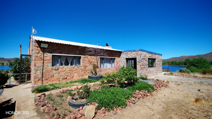4 Bedroom Property for Sale in Middelburg Rural Eastern Cape